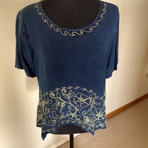 Sacred Threads Boho denim jean top   Color blue size M pull up
